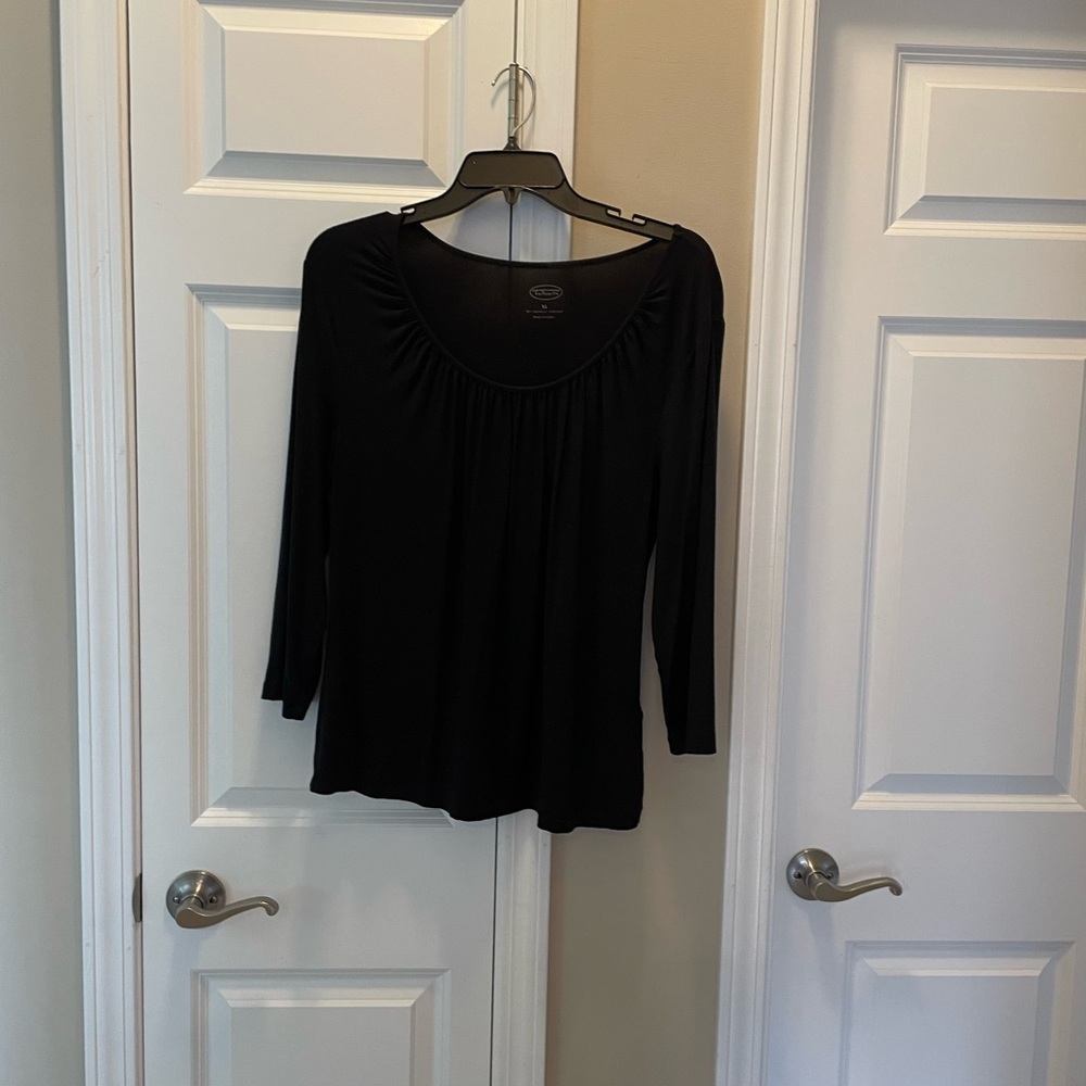 Talbots black 3/4 sleeve ruched neck line